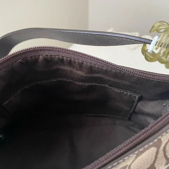 SOLD - Picture 7 of 7